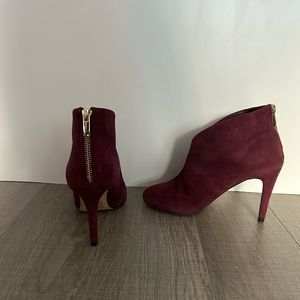 Aldo. Size 7.5. Bordeaux Suede. Worn once